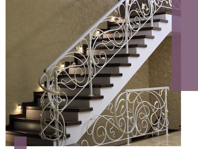 Кованые лестницы под ключ в Котласе — изготовление и монтаж