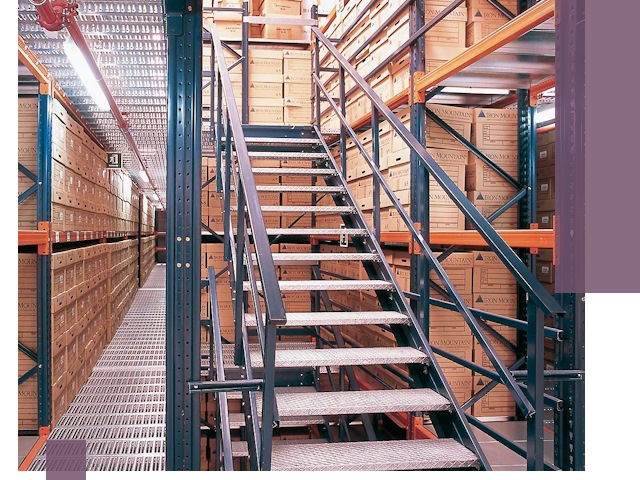 Лестницы складские прочные и безопасные под ключ в Котласе