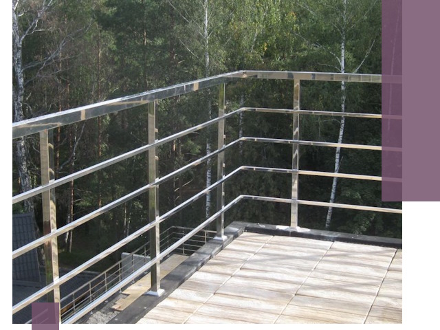 Парапеты из нержавеющей стали в Котласе — изготовление и монтаж