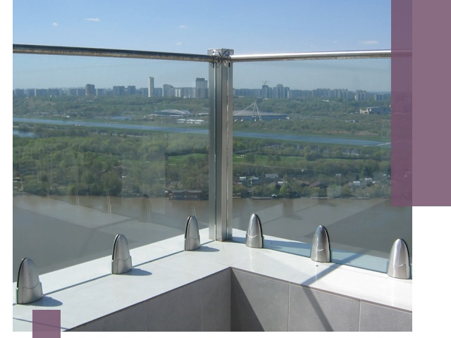 Стеклянные парапеты премиум класса в Котласе для домов и бизнесов